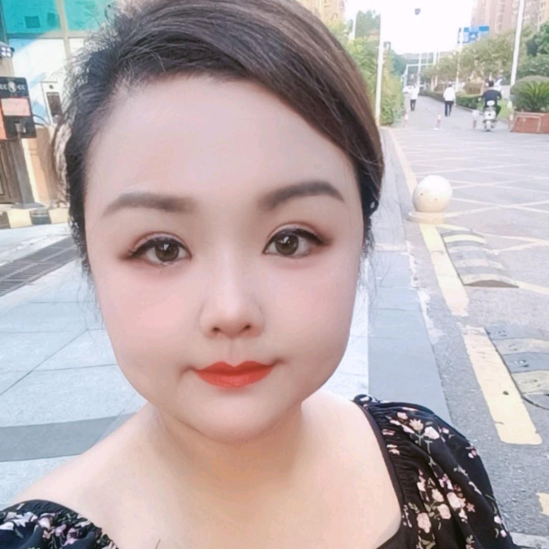温姐(丽丽)直爽，善良