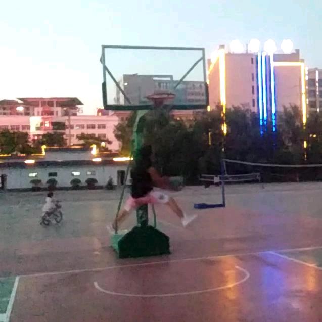 小马不会投三分