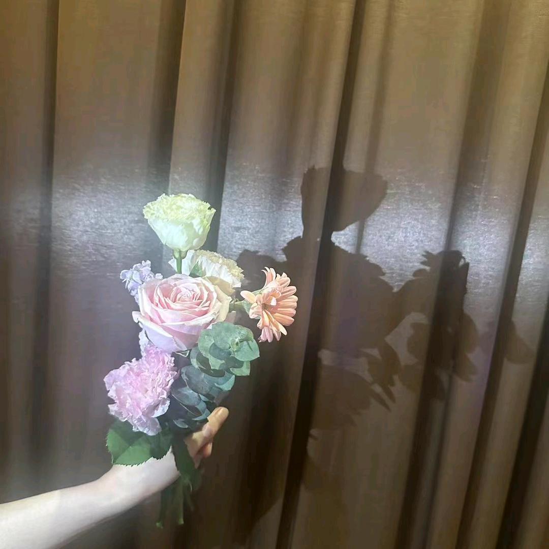 发光🌟在减游泳圈