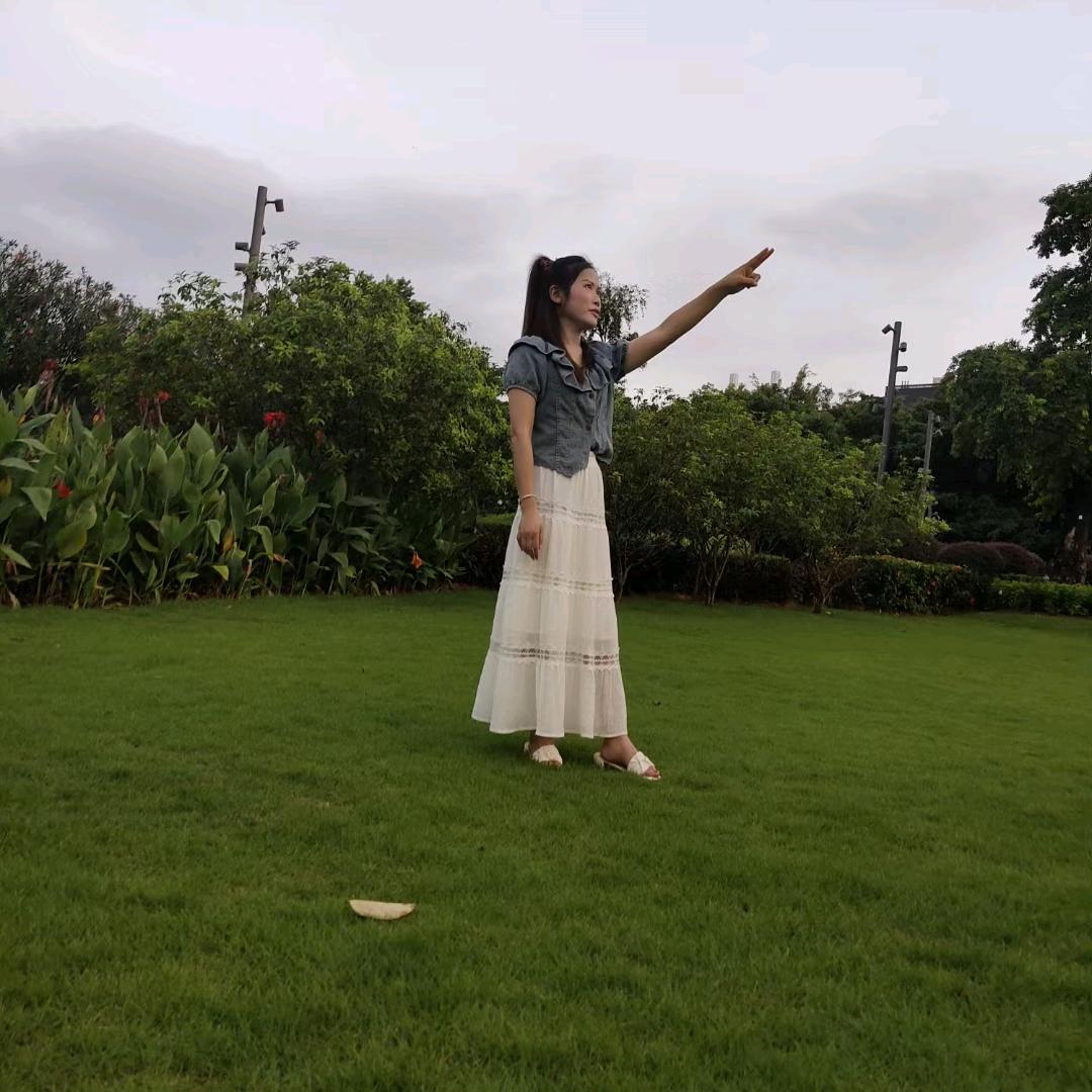韦*家*三*姐