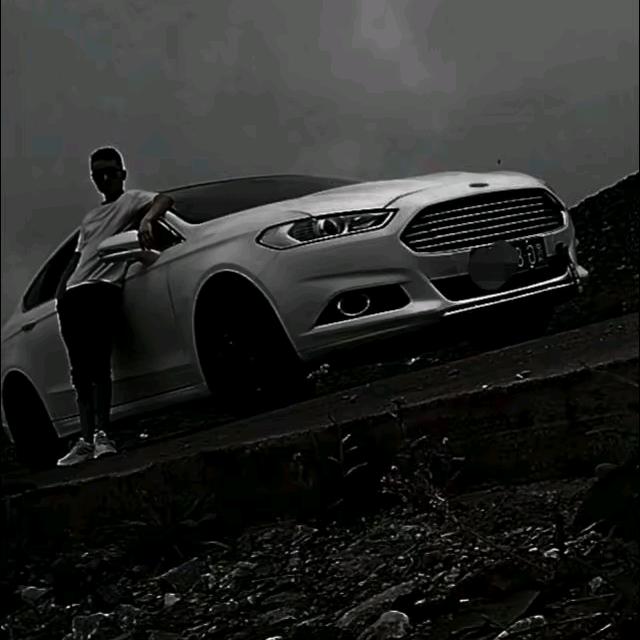 小蒋不会开挖机