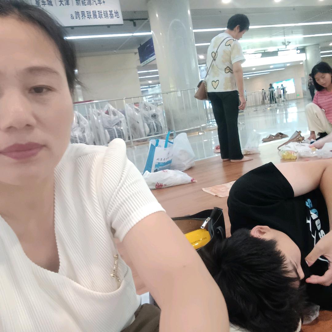 理发师小静