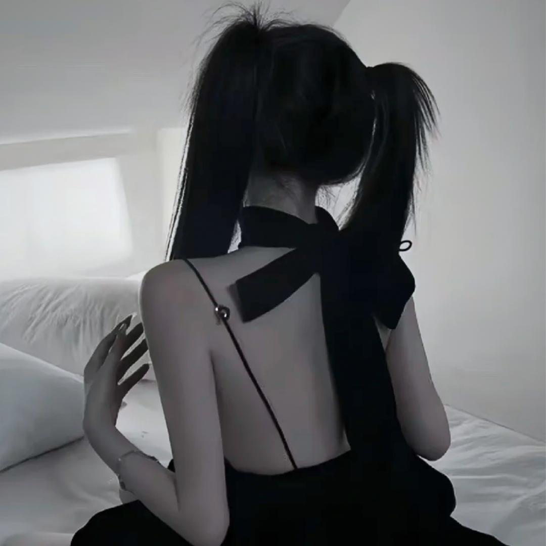 孤的名字也是尔等贱民可以看的🙄