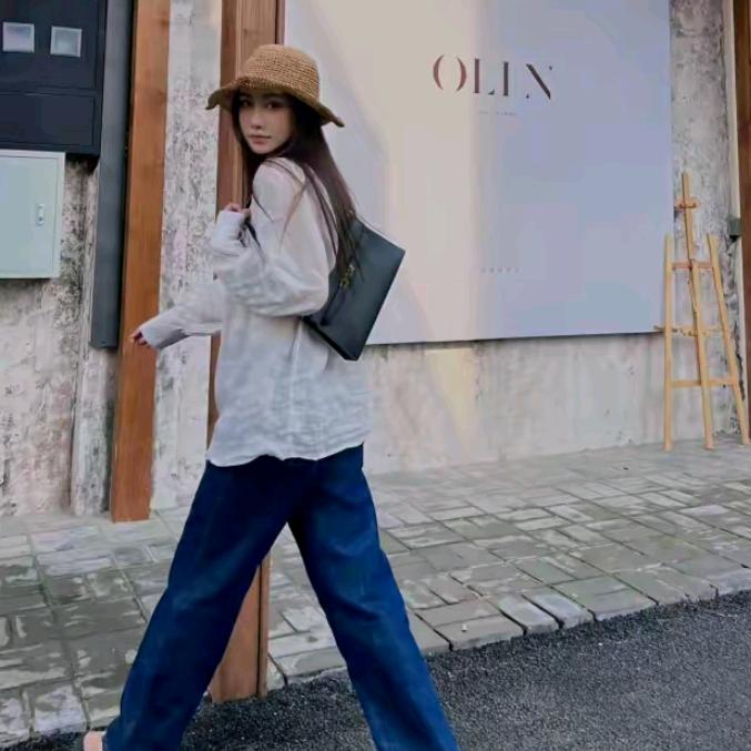 刘九九每日穿搭分享中