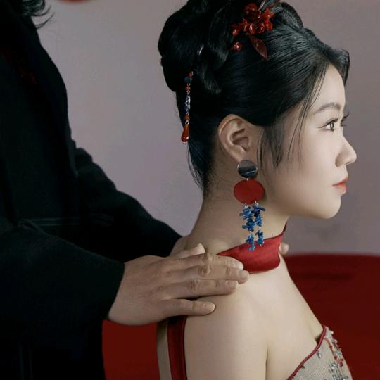 李红