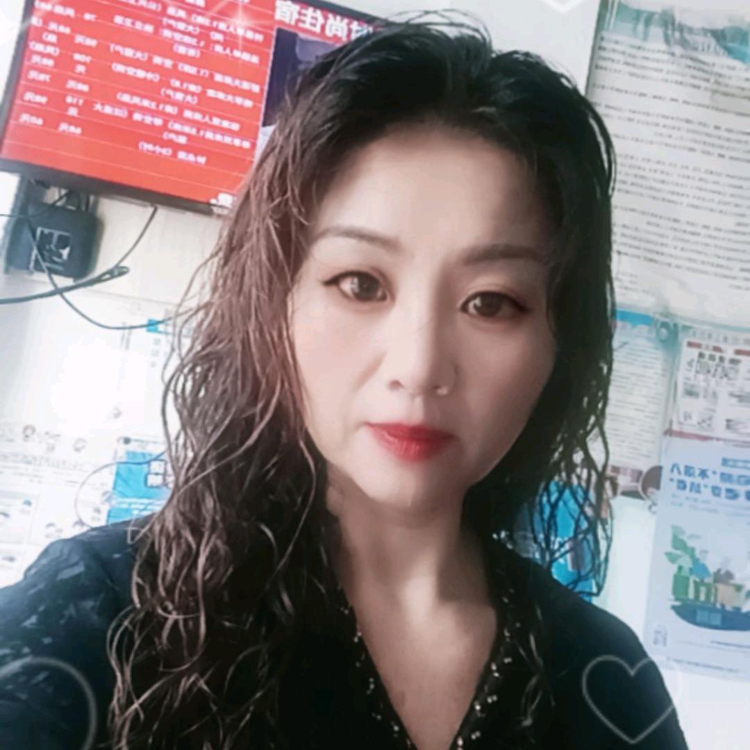 玲姐（76年润八月龙女）