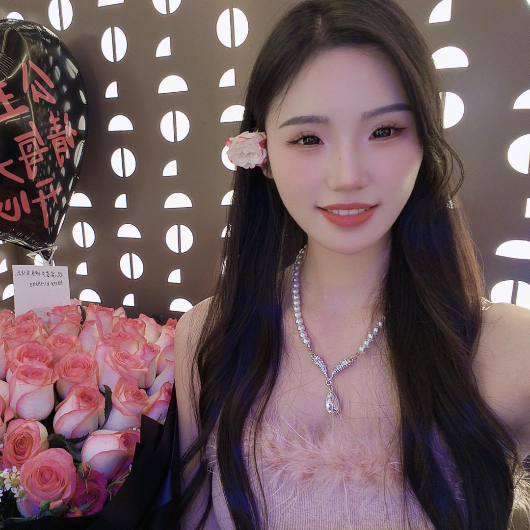 莹莹☞做自己的女王👸