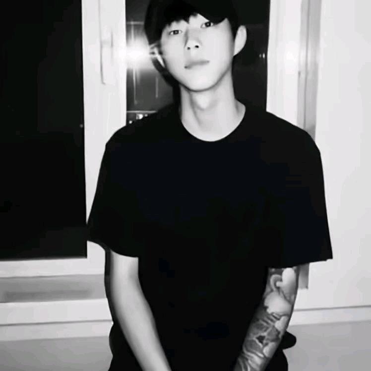 ㅤ  ㅤㅤㅤㅤㅤㅤㅤㅤㅤ喜欢丑的