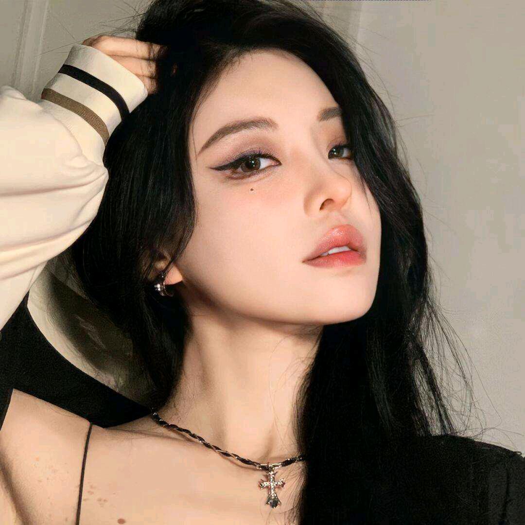 沈清晏.