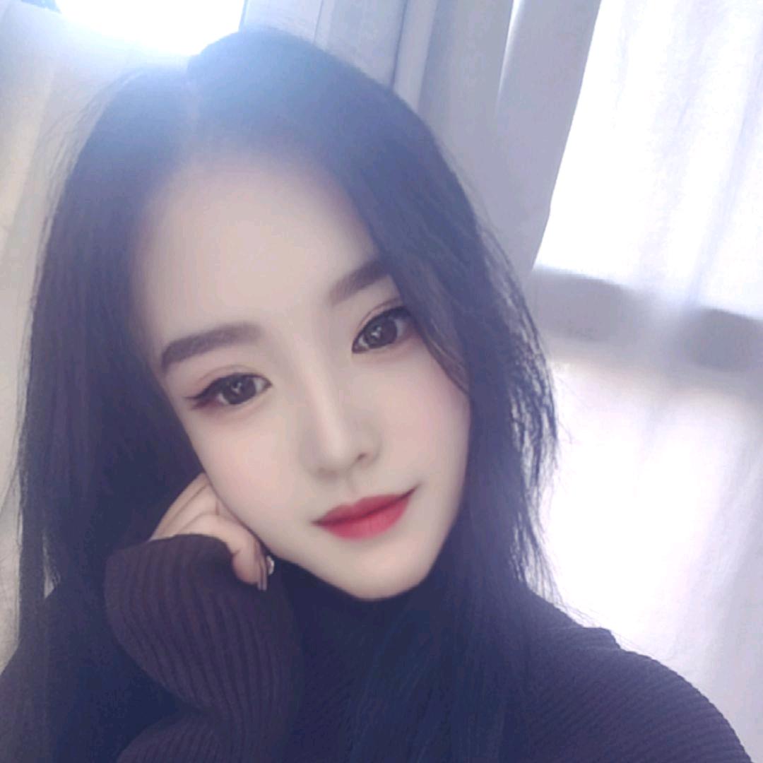 滿目꧁༺星辰༻꧂