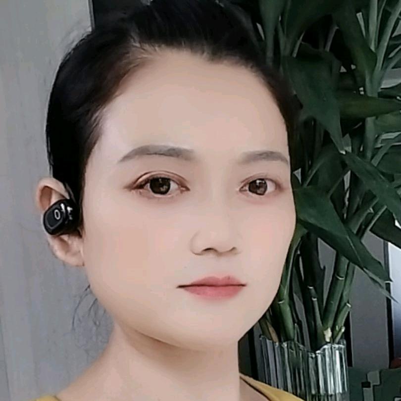 善待他人，珍惜眼前人。