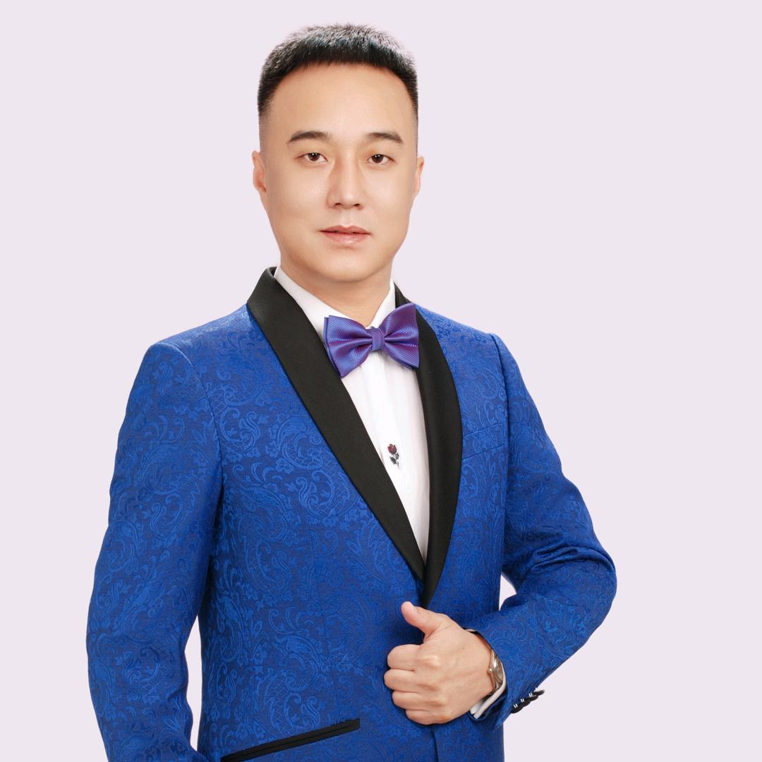 心中有信仰，脚下有力量