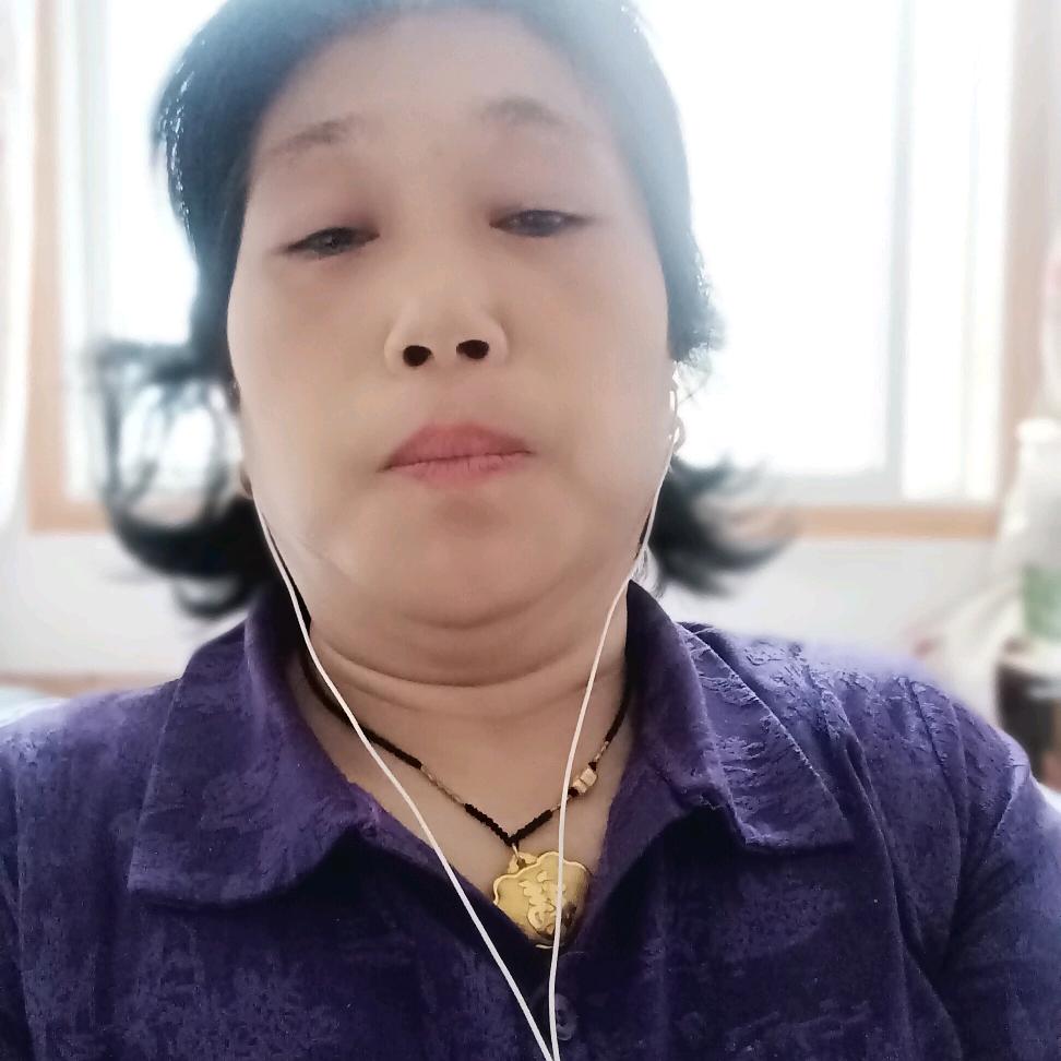 温馨霞