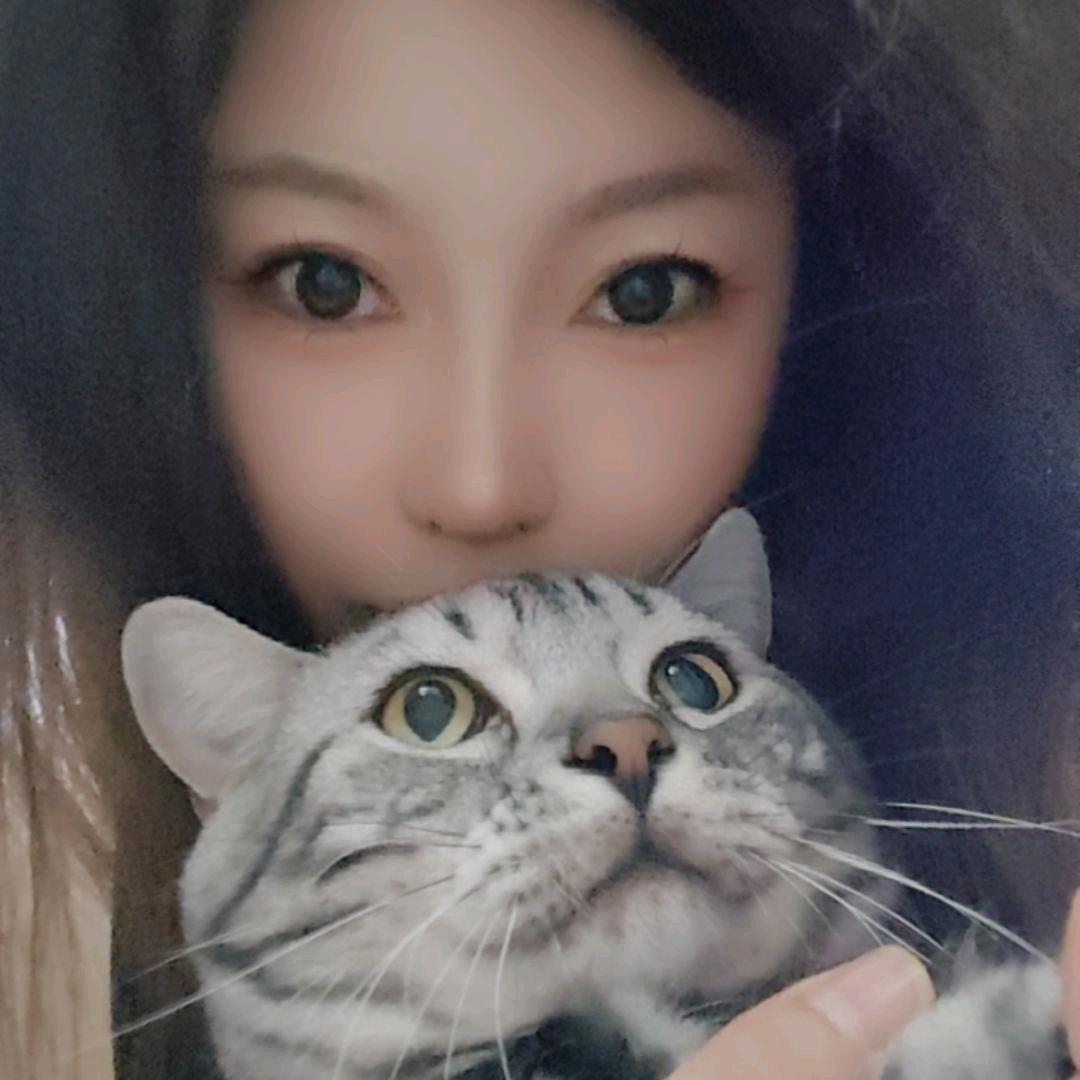 草莓喵🐱