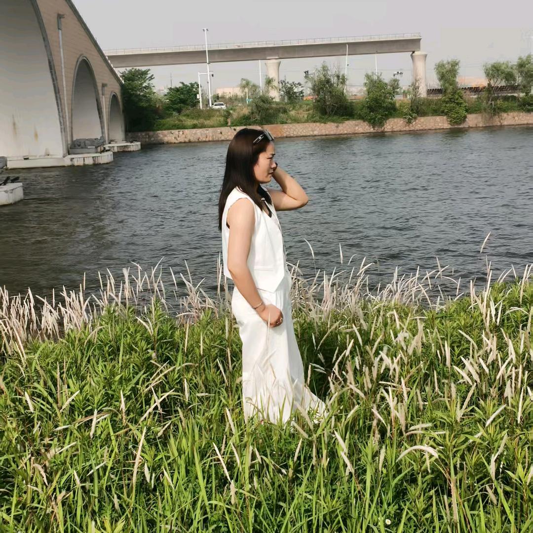 雪姐幸福平安。