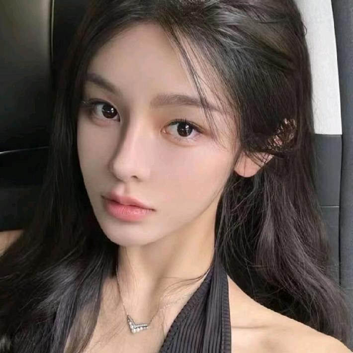 英子