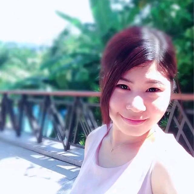 在南京开旅行社的小孔