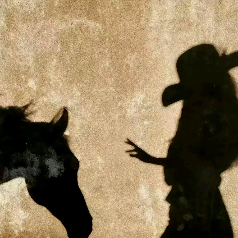 ˉ吃饭的时候不饿.