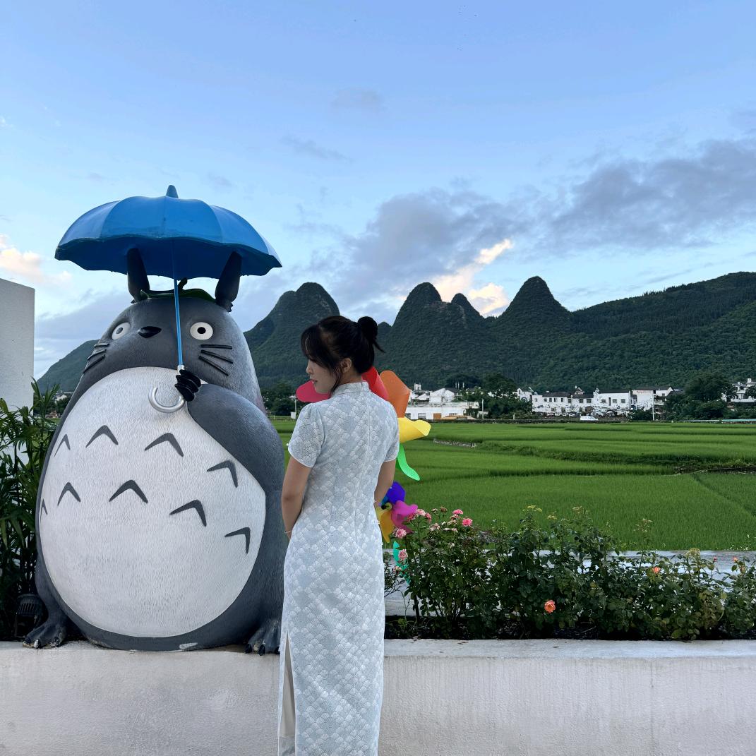 媛媛很爱笑