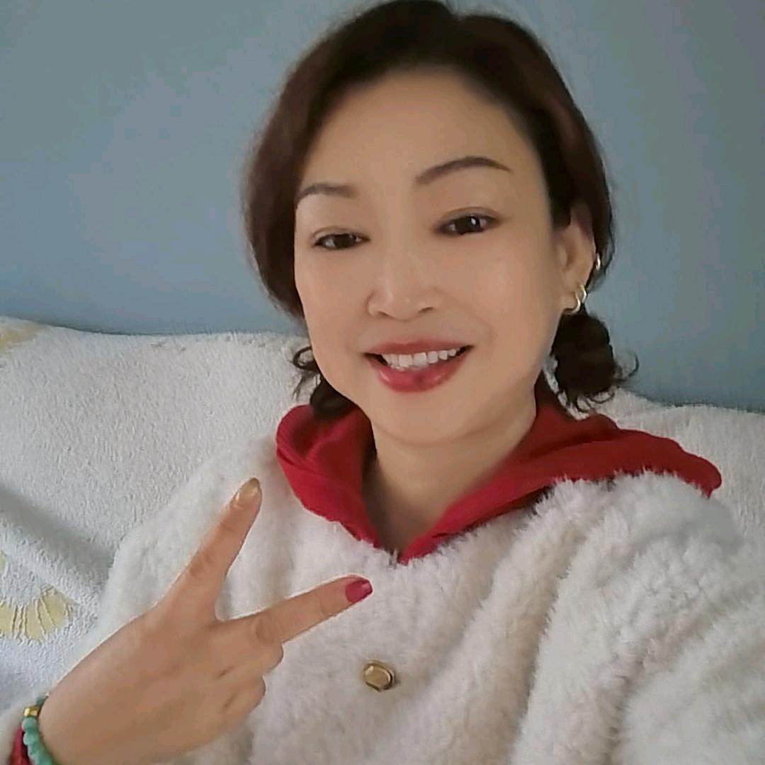小主菊儿