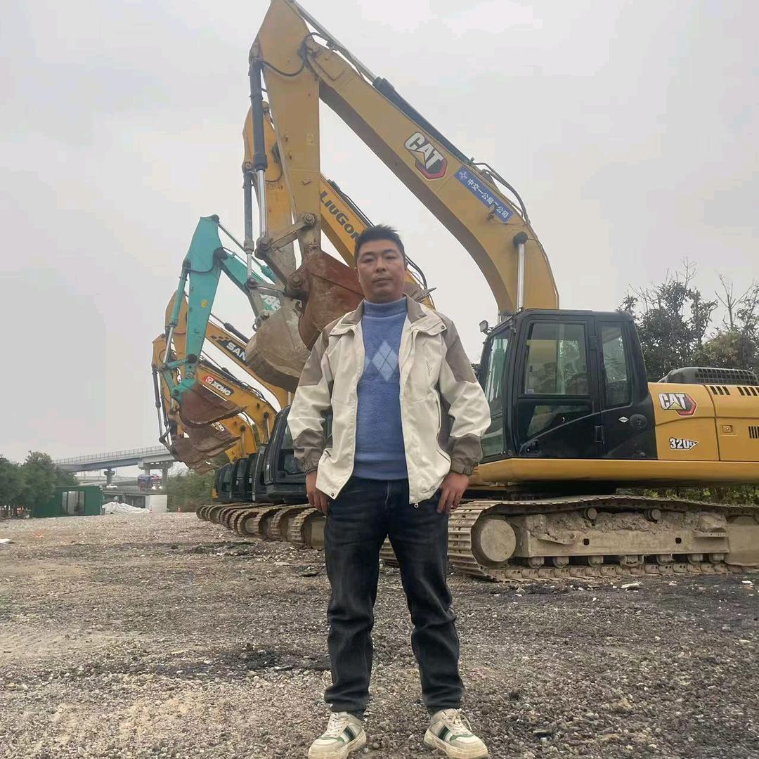 龙华聚杰张照挖机