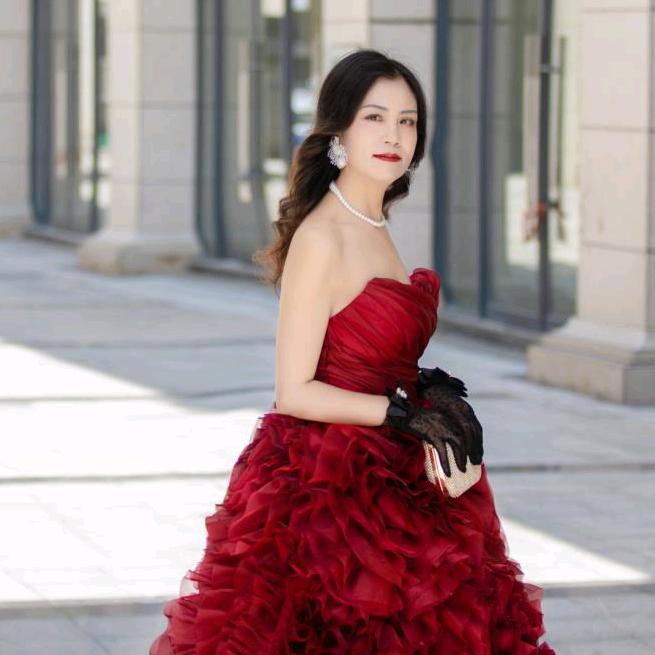 我是开心果《艳姐》