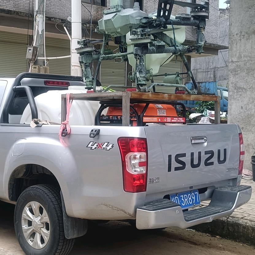 桂D三农服务无人机飞防吊运