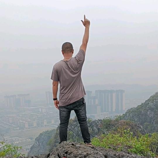 丑鱼露营记