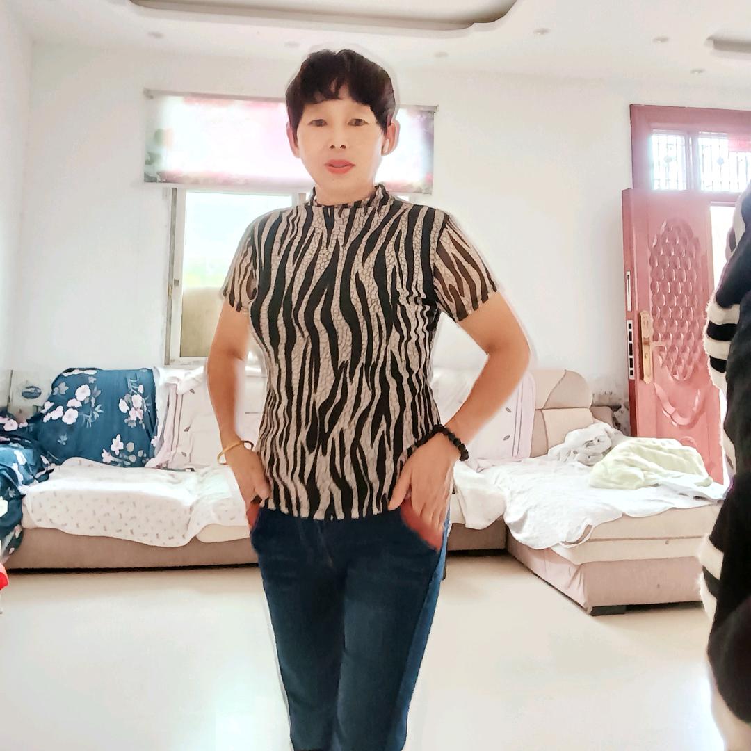 汤彩霞