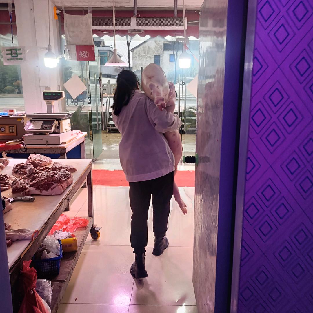 仙桃鲜肉，每天凌晨2点左右开播