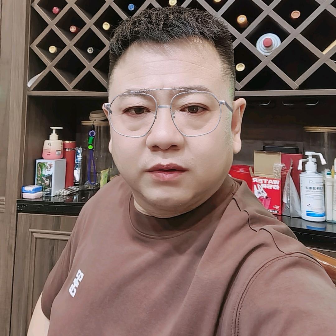 不良资产人 张磊