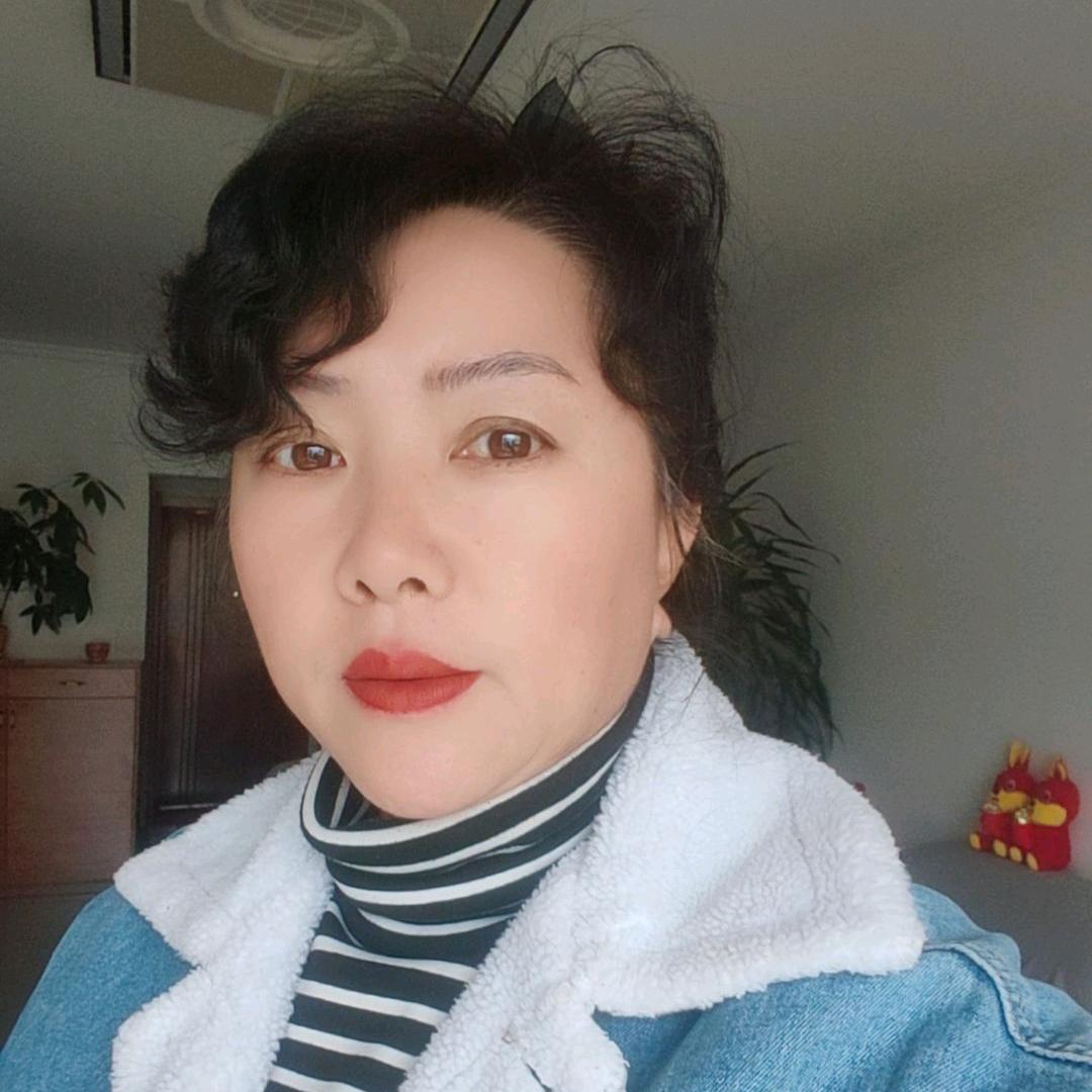 唐琼