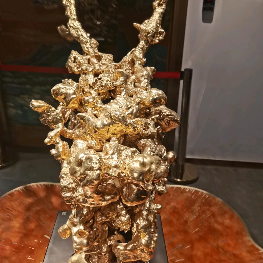 阿巴阿巴