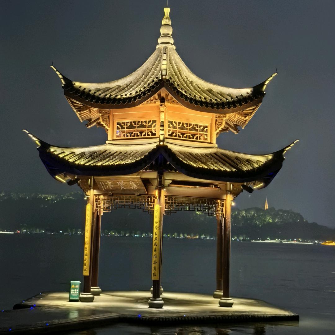 随风往事。
