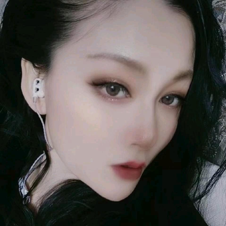 不粘人的小妖精