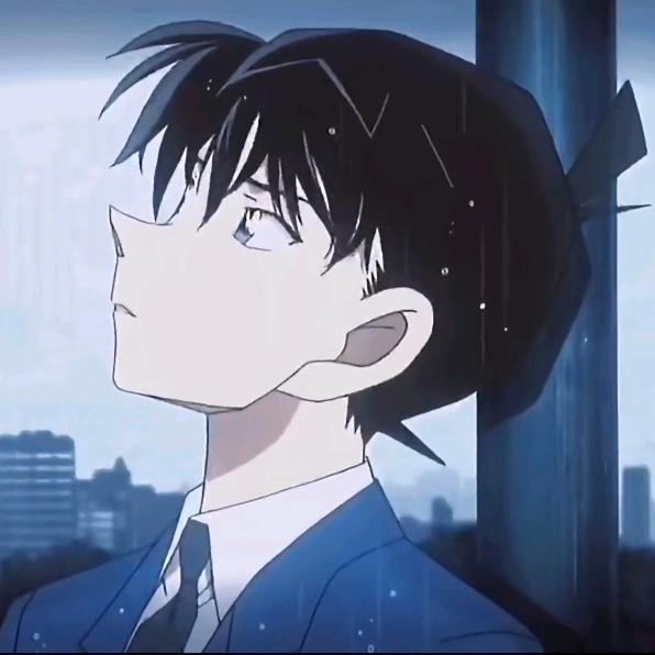 七℘