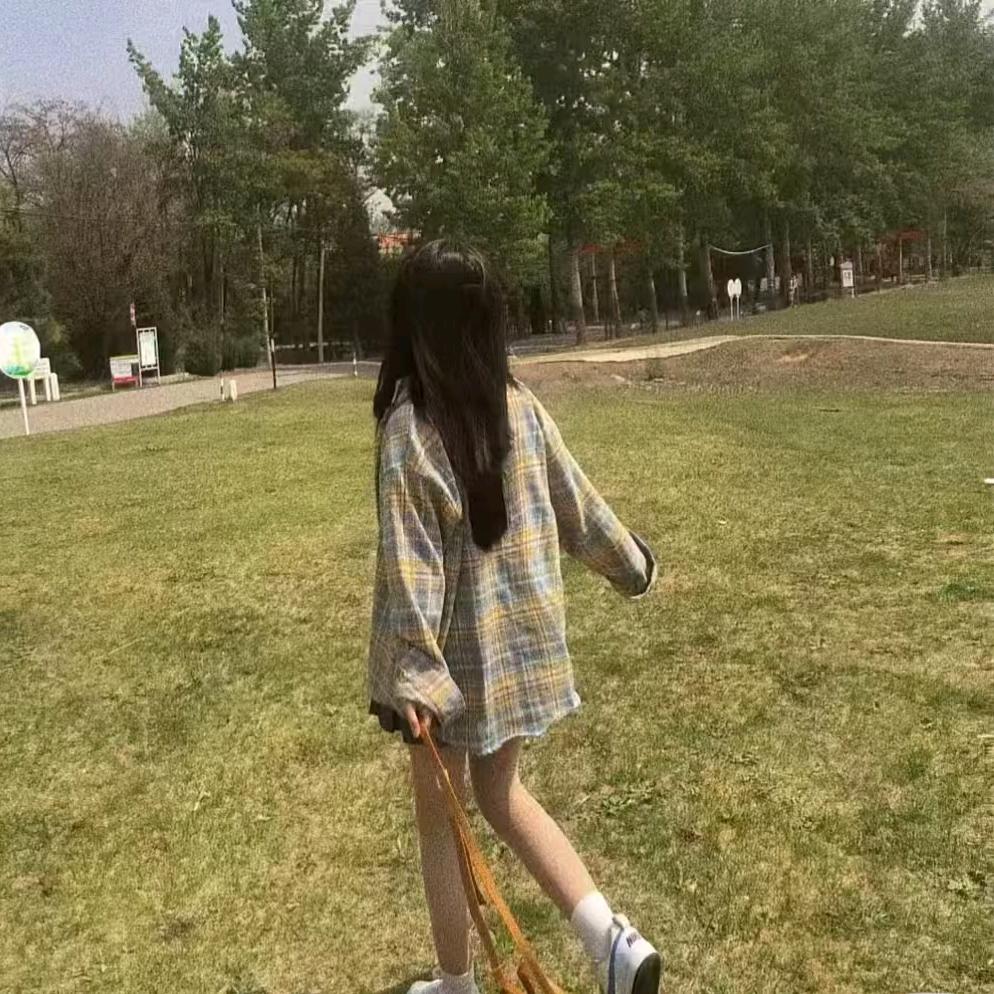 美女也会ᵉᵐᵒ