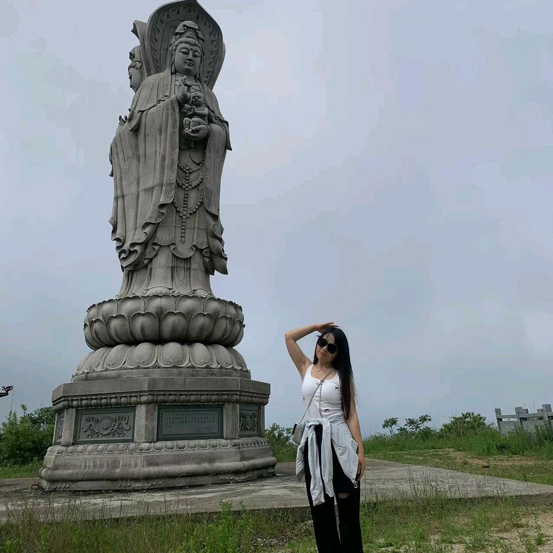 杨杨得亿–芳兜