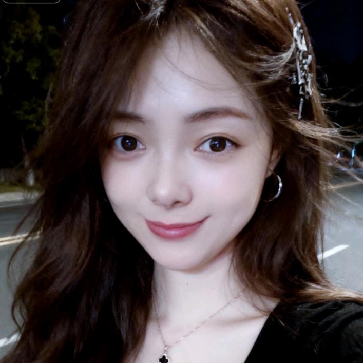 小敏吖  {加油🦆}