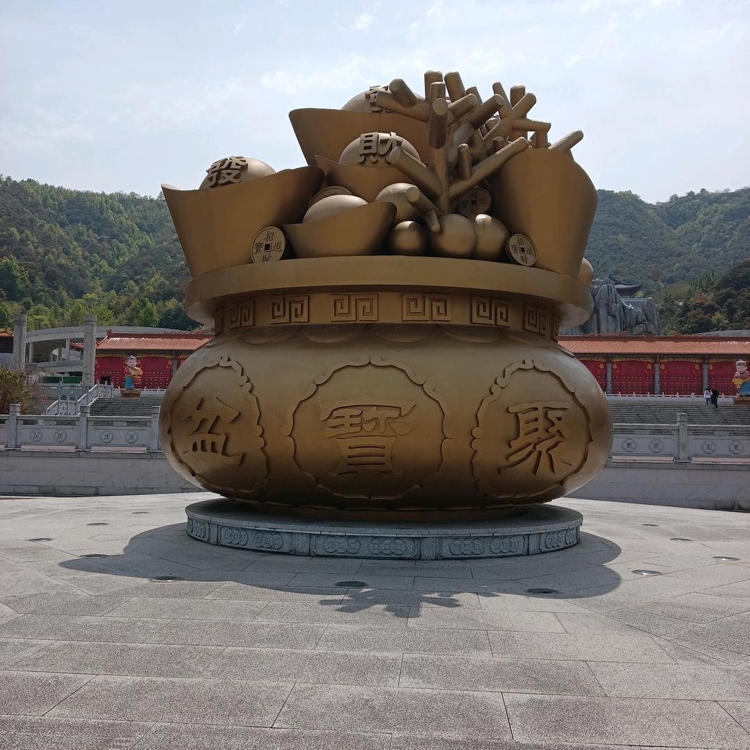 哥不是当年哥现在卖麻辣鸭货
