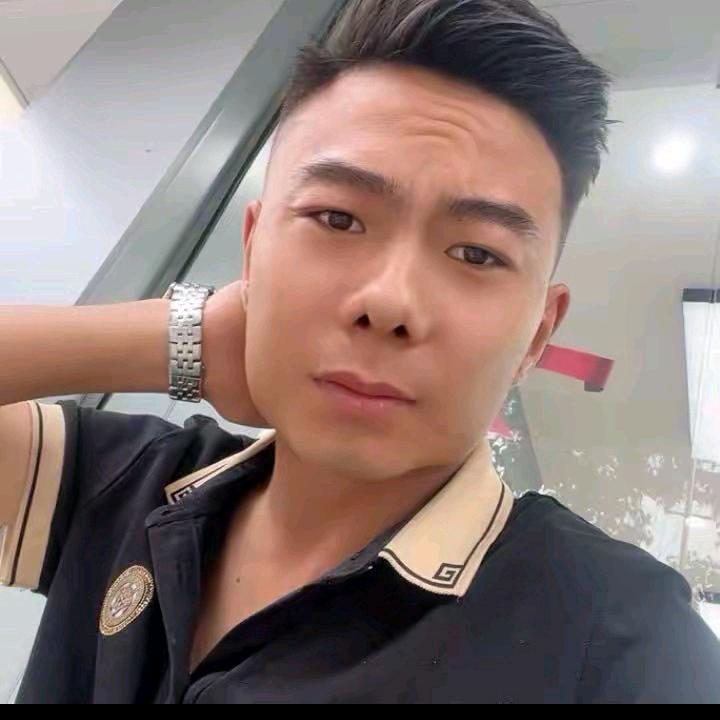 活着努力挣钱，