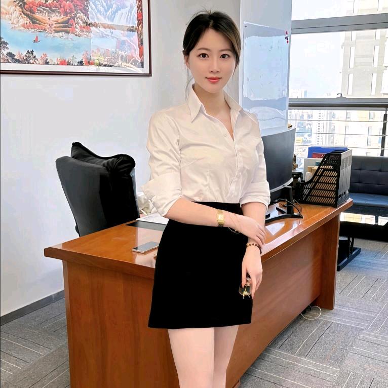 赵小姐。