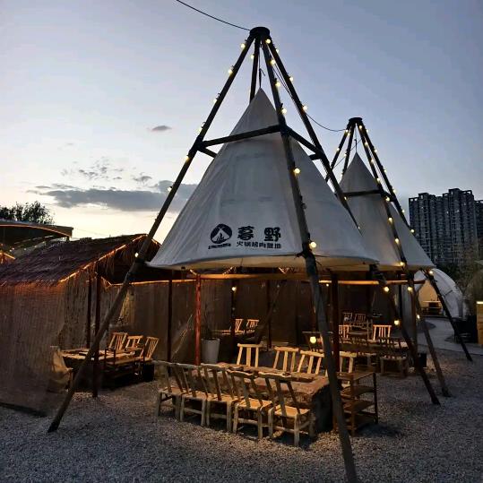 十三月的星期八