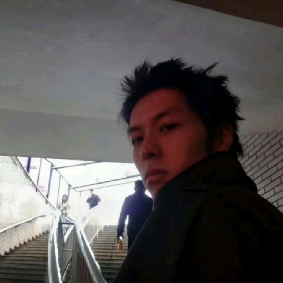 骚男大帅比