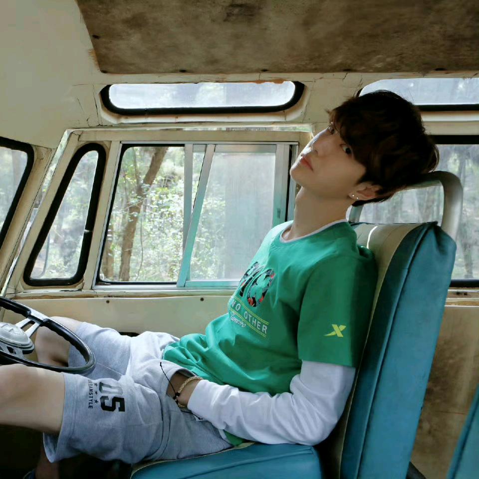 "王哪跑"