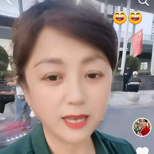 梅玲