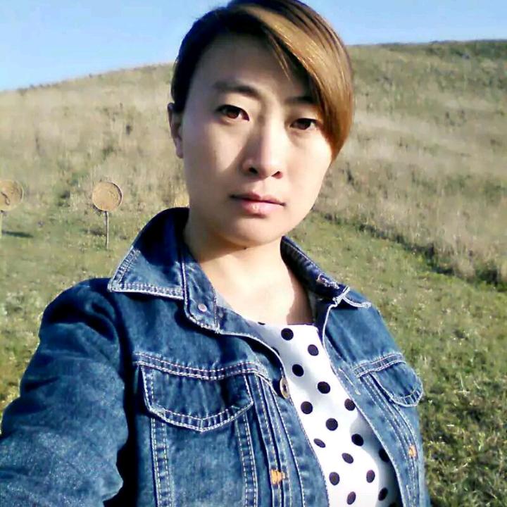 ╭(╯微笑ε向钱╰)╮