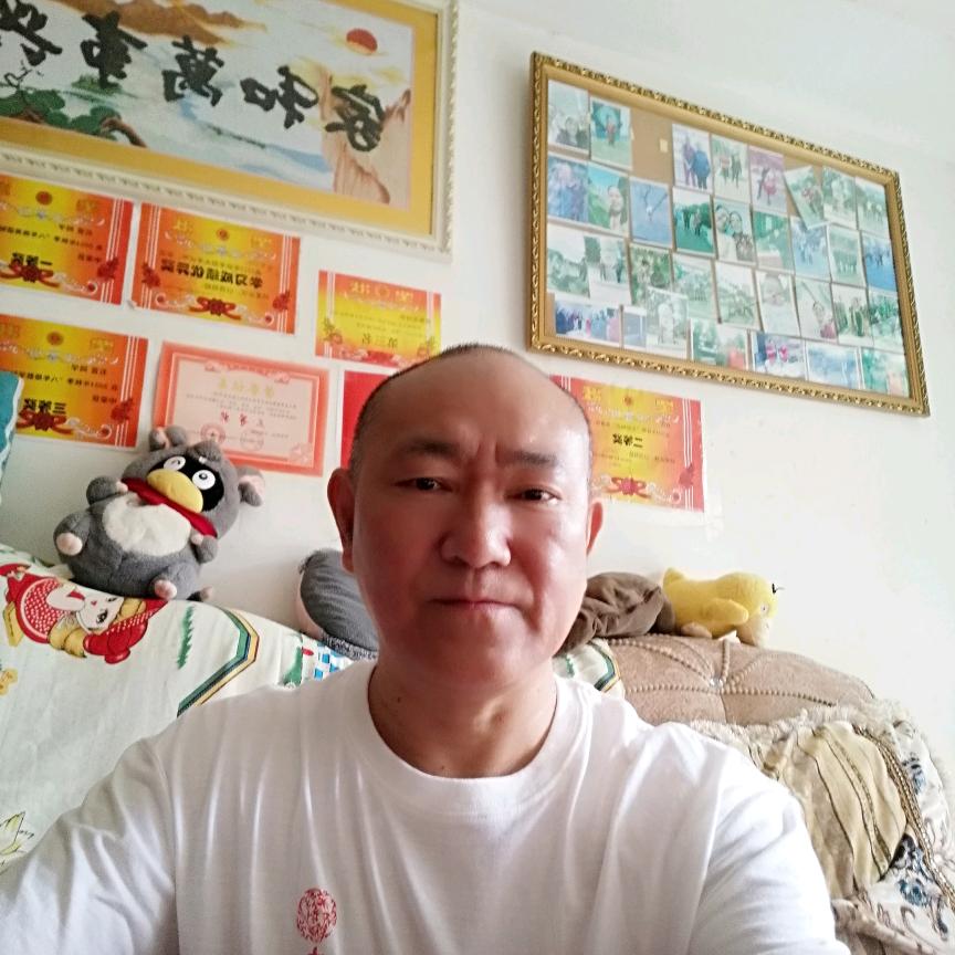 滨海江上的来客，黄：田氏族🌹🌹🌹?