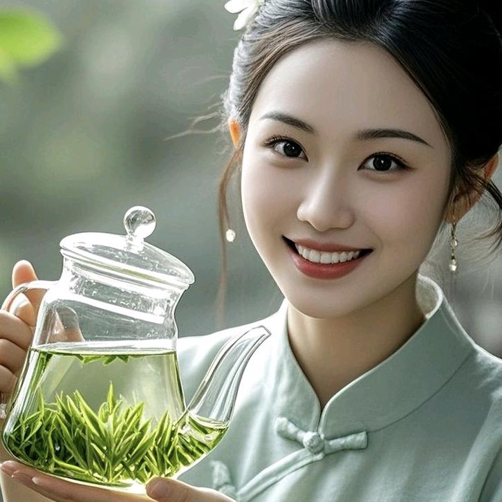 花花爱喝茶