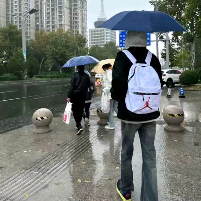 小灿